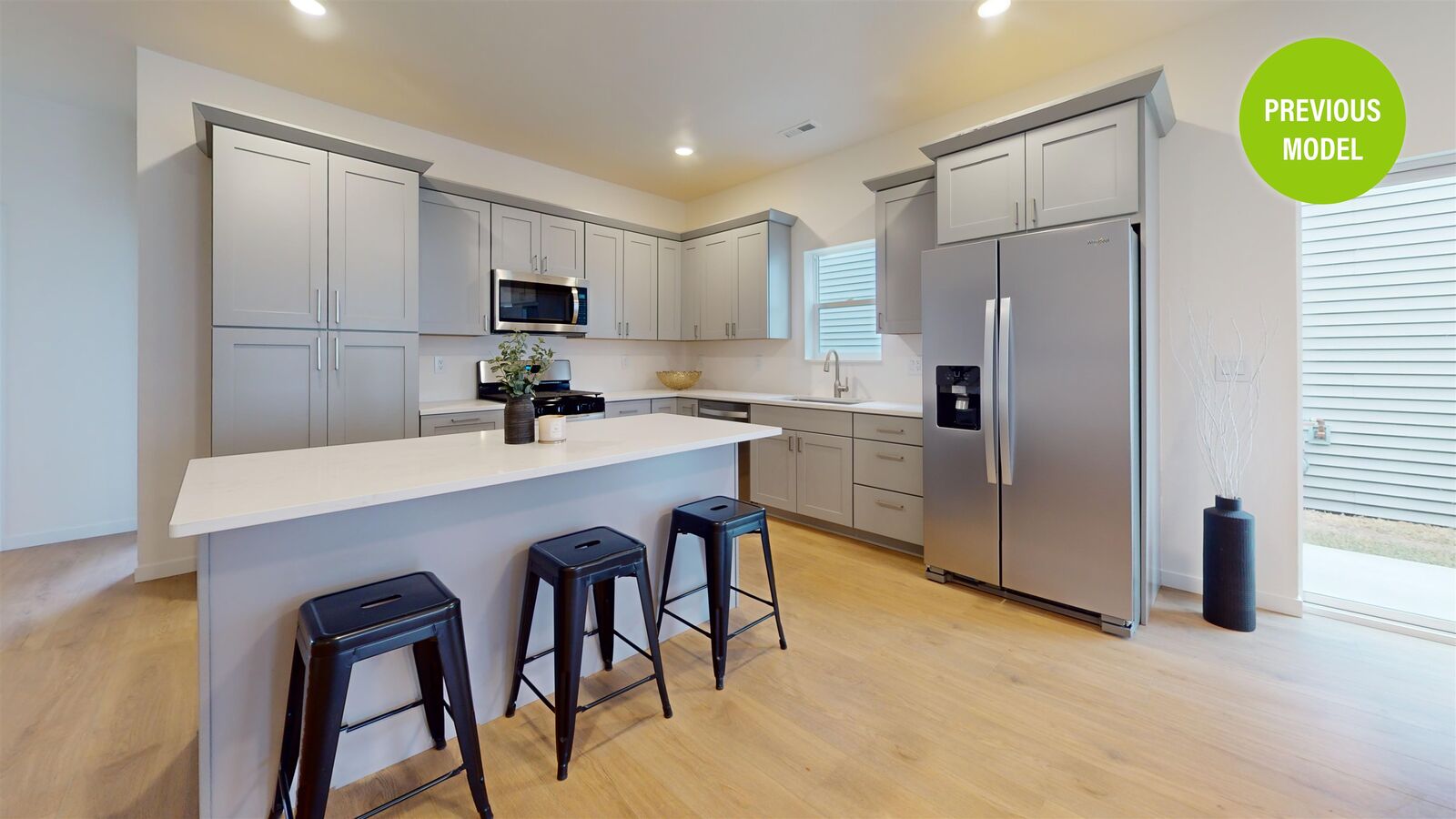 Property Photo:  2400 Landmark Dr  ND 58703-1898 