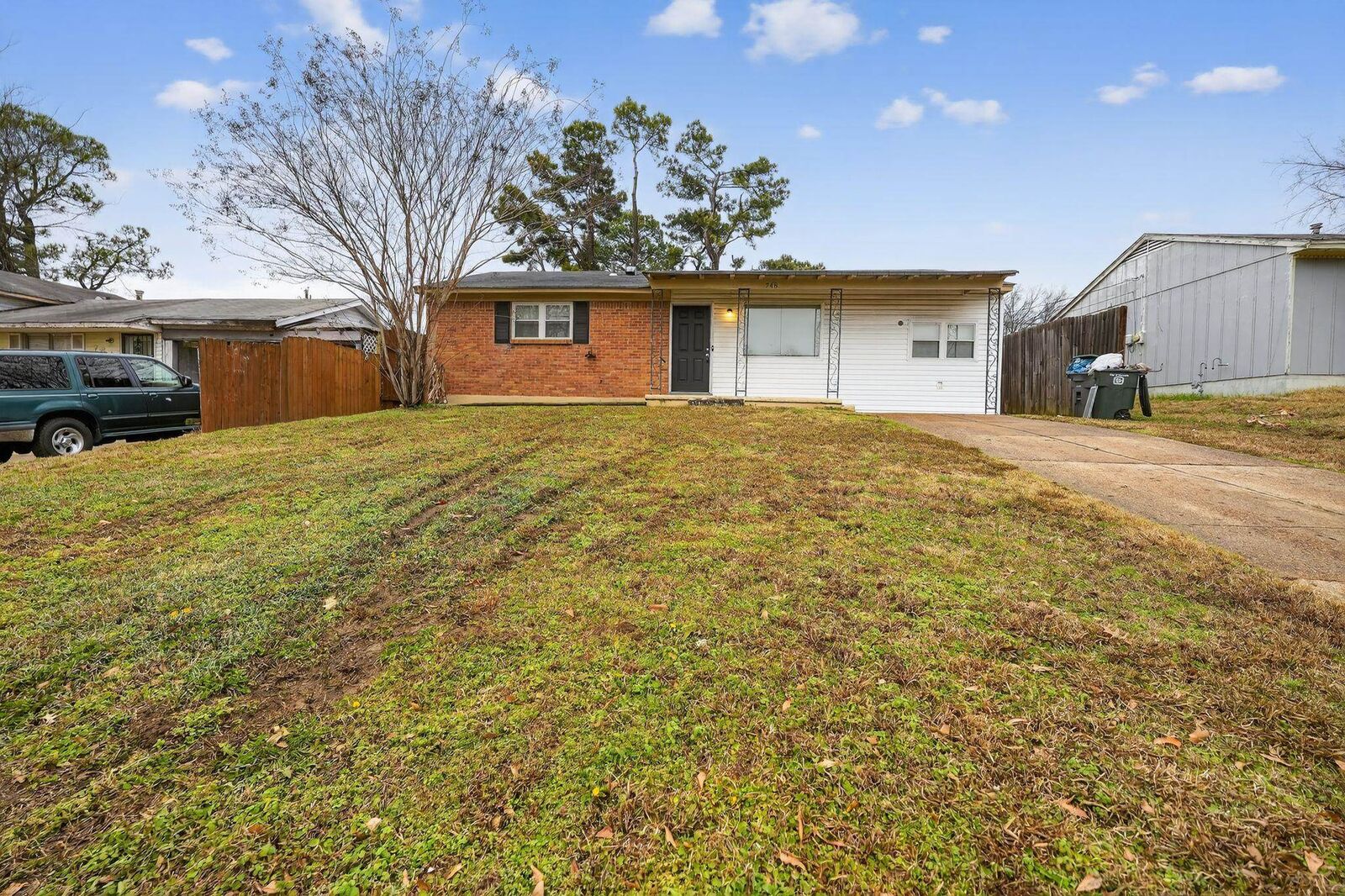 Property Photo:  748 Western Park Dr  TN 38109 