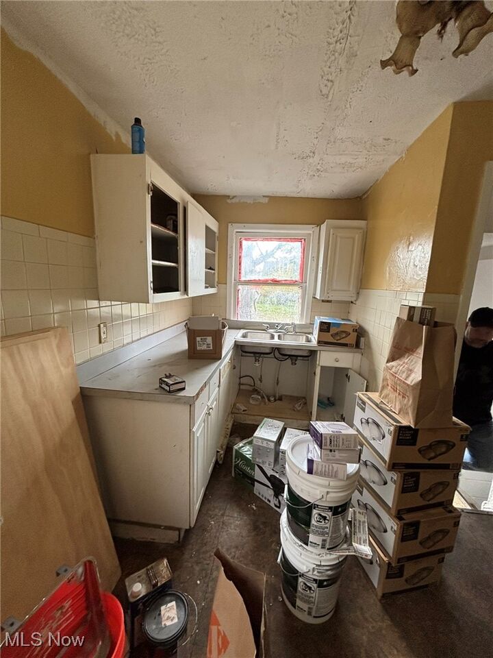 Property Photo:  3833 E 144th Street  OH 44128 