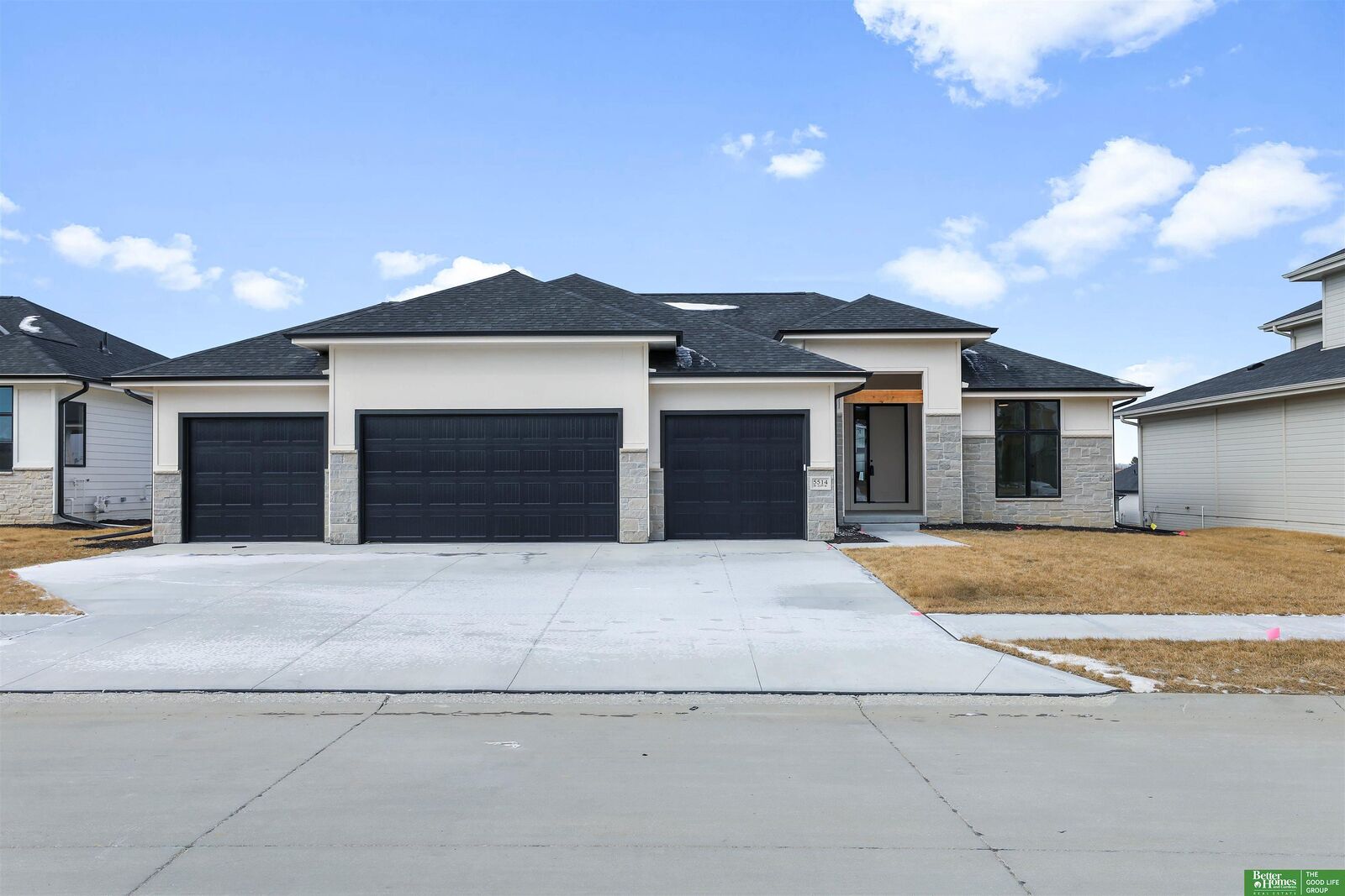 Property Photo:  5514 N 213th Street  NE 68022 