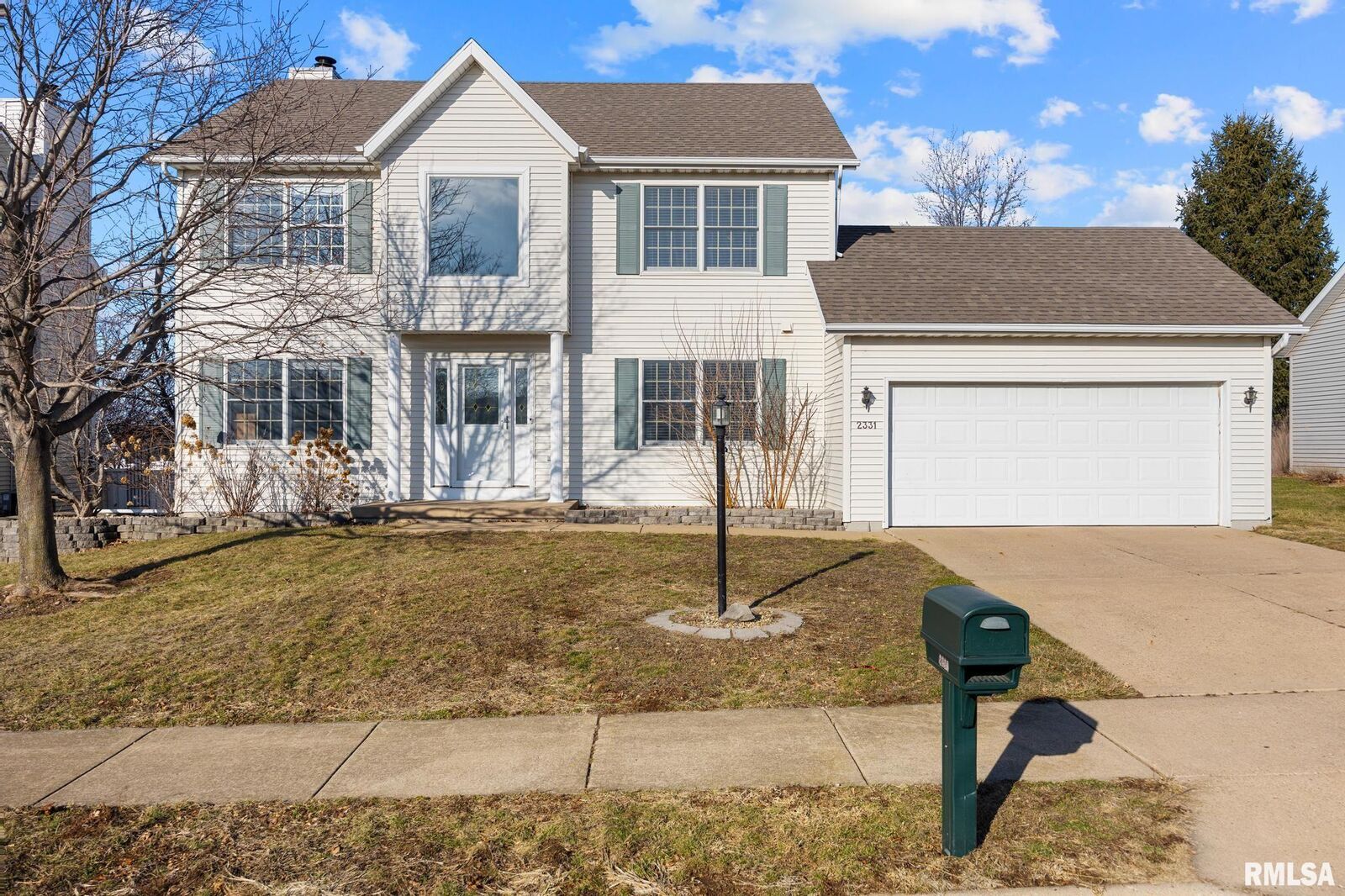Property Photo:  2331 W Molly Lane  IL 61525 