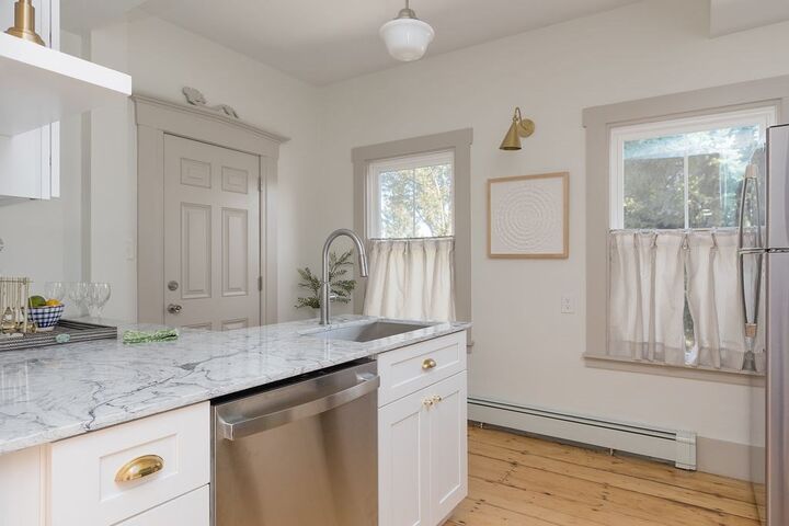 Property Photo:  6 Mount Vernon  MA 01945 