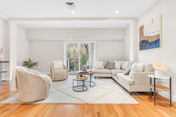 Property Photo:  321 Hammond Pond Parkway 103  MA 02467 