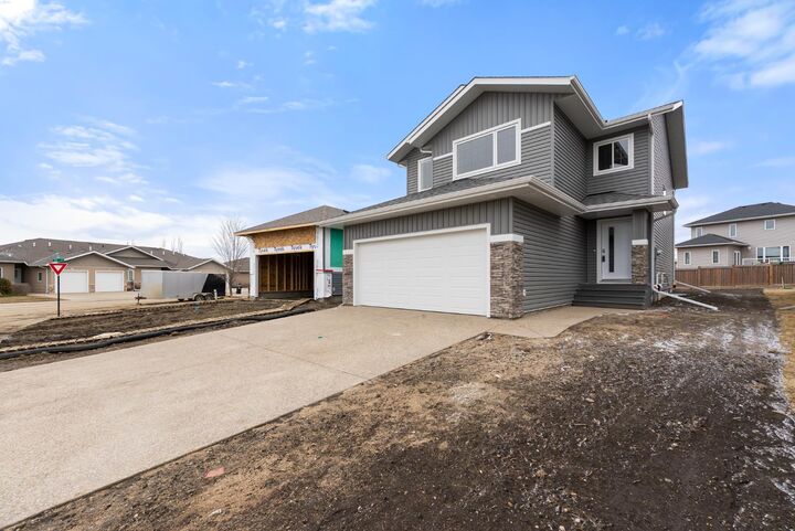 Property Photo: 7503 38A Avenue AB T4V 5E3
