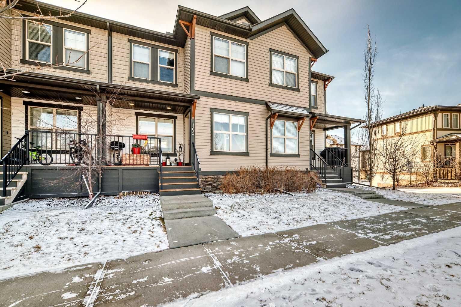 Property Photo: 32 Horseshoe Crescent 102 AB T4C 2P4