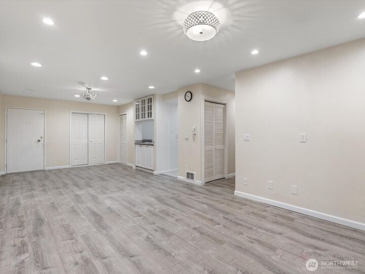 Property Photo: 14605 34th Street NE H19 WA 98007