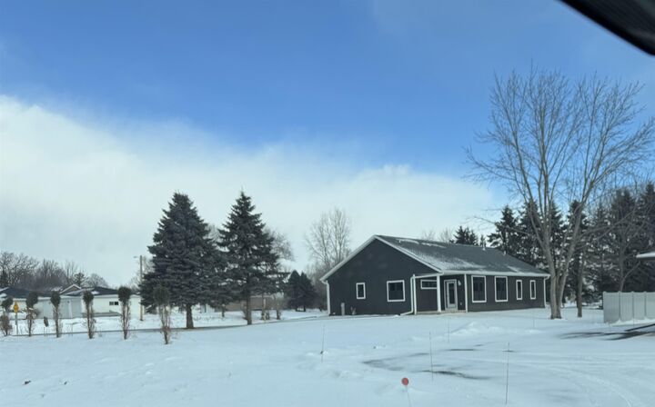 Property Photo:  2005 E Ridge Haven Lane  WI 54913-8962 