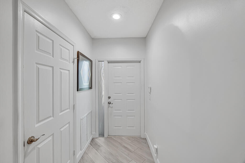 Property Photo:  9712 Cherry Blossom Court  FL 33437 