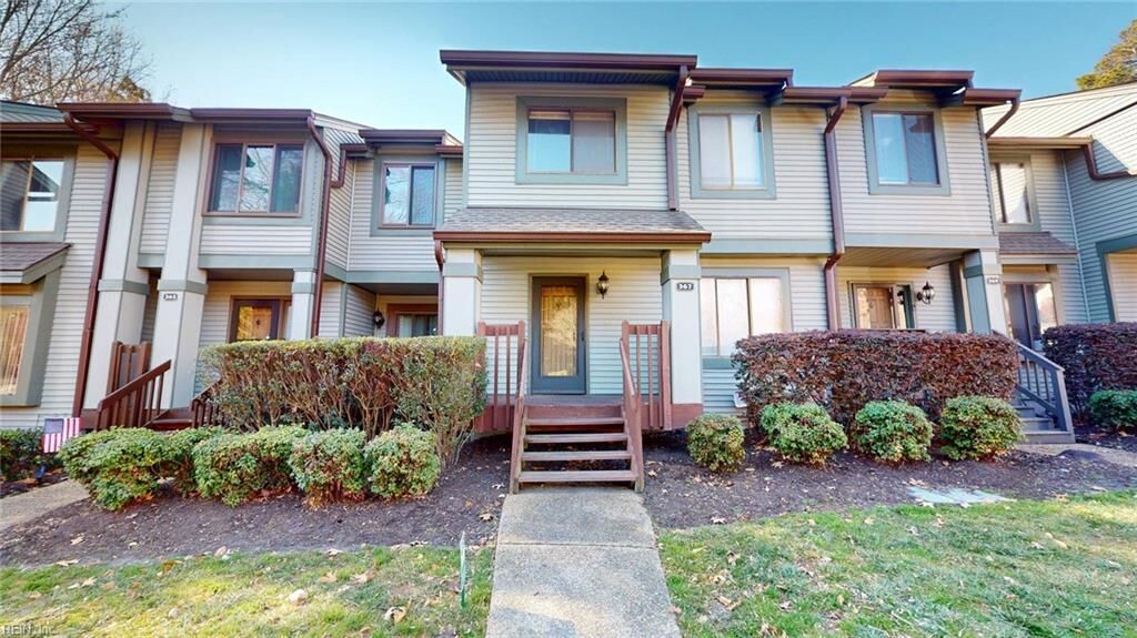 Property Photo: 367 Bridgewater Dr VA 23603