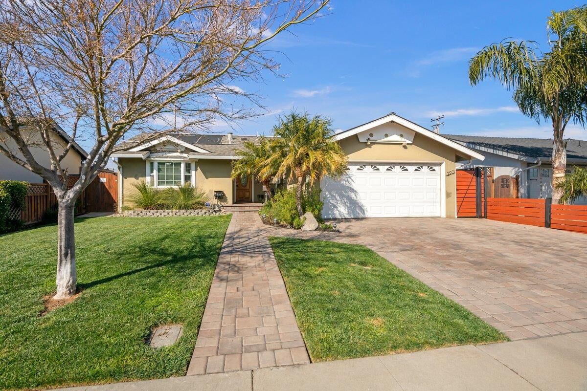Property Photo:  2901 Mark Avenue  CA 95051 