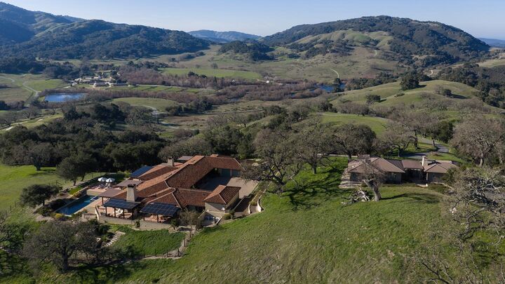 Property Photo:  2 Touche Pass  CA 93923 