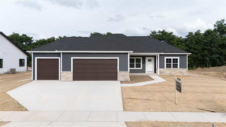 Property Photo: 3740 N Woodbury Lane WI 53545