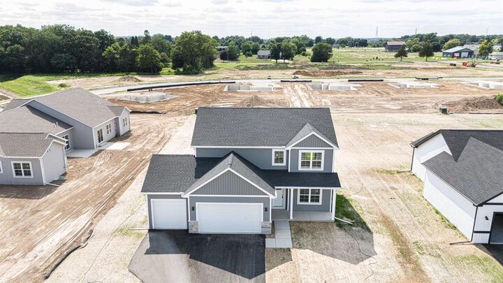Property Photo:  3805 N Woodbury Lane  WI 53545 