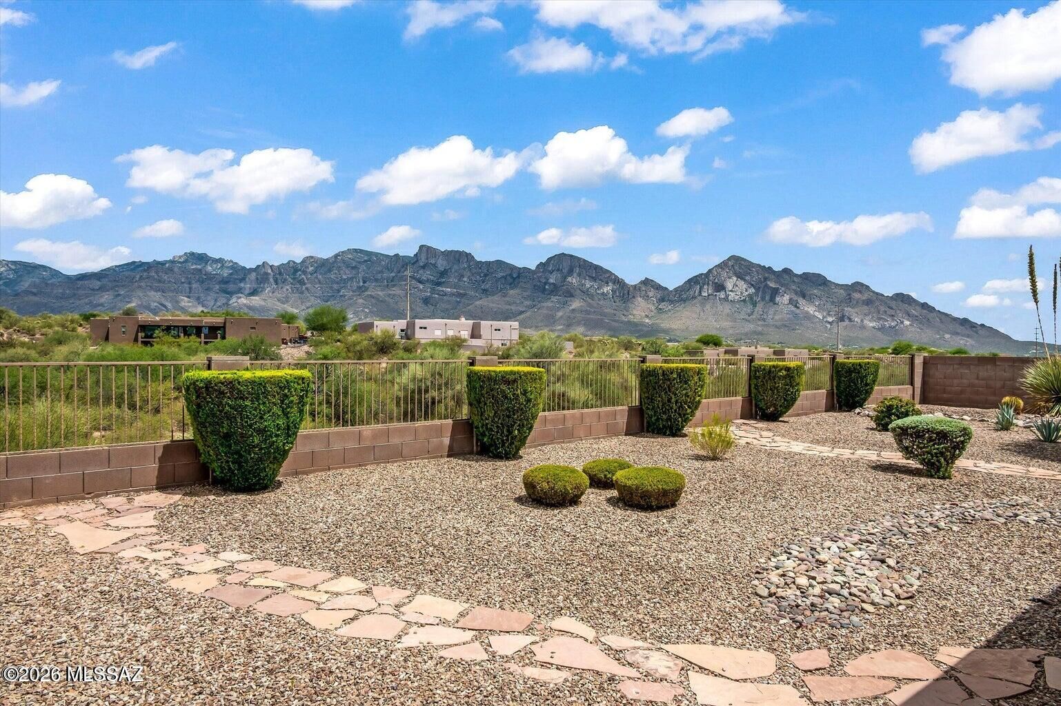 Property Photo:  11744 N Crescendo Drive  AZ 85737 