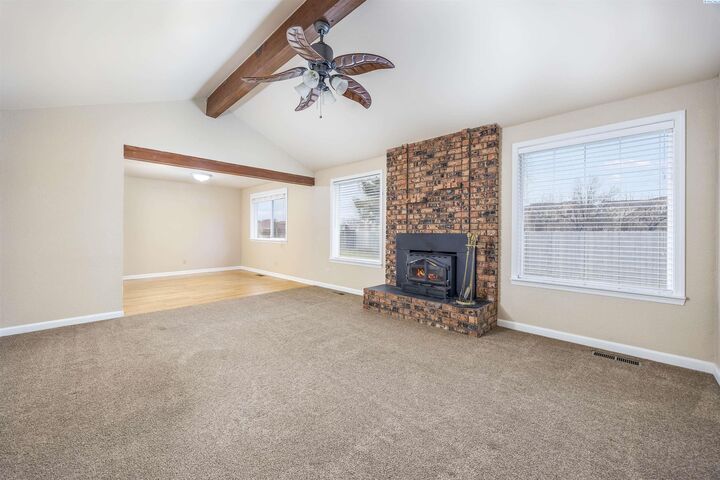 Property Photo:  1706 Silverwood Drive  WA 99352 