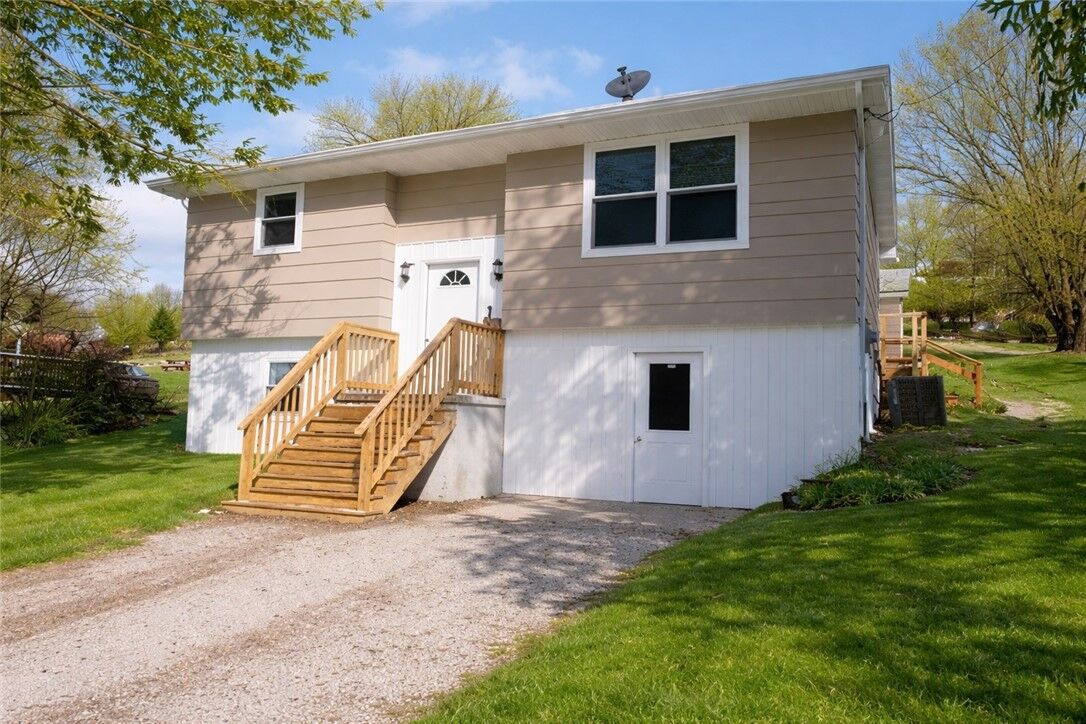 Property Photo:  9 3rd St  PA 15658 