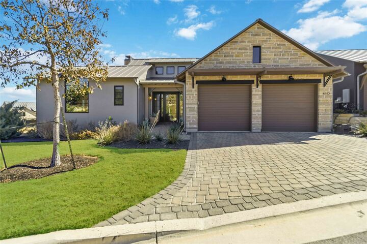 Property Photo: 410 Kayak Way TX 78738