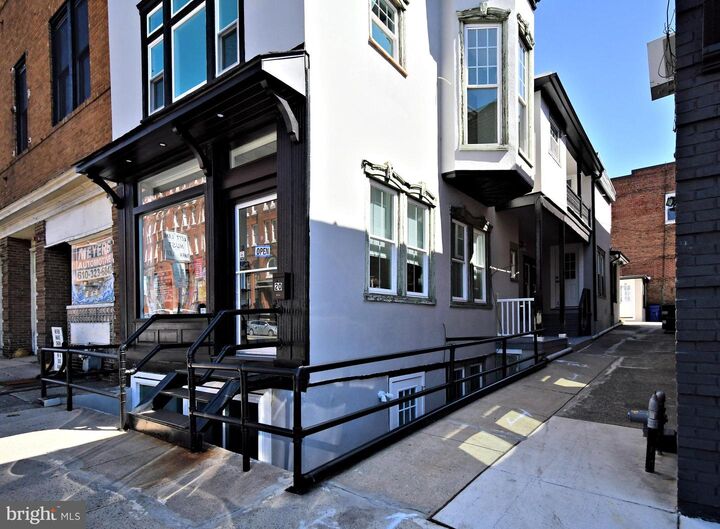 Property Photo:  20 S Hanover Street 1A  PA 19464 