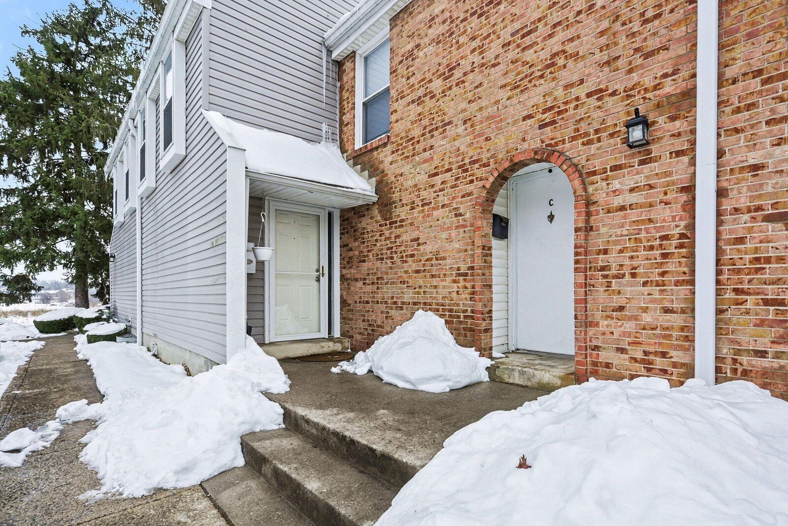 Property Photo:  144 Brandywine Drive  OH 43081 