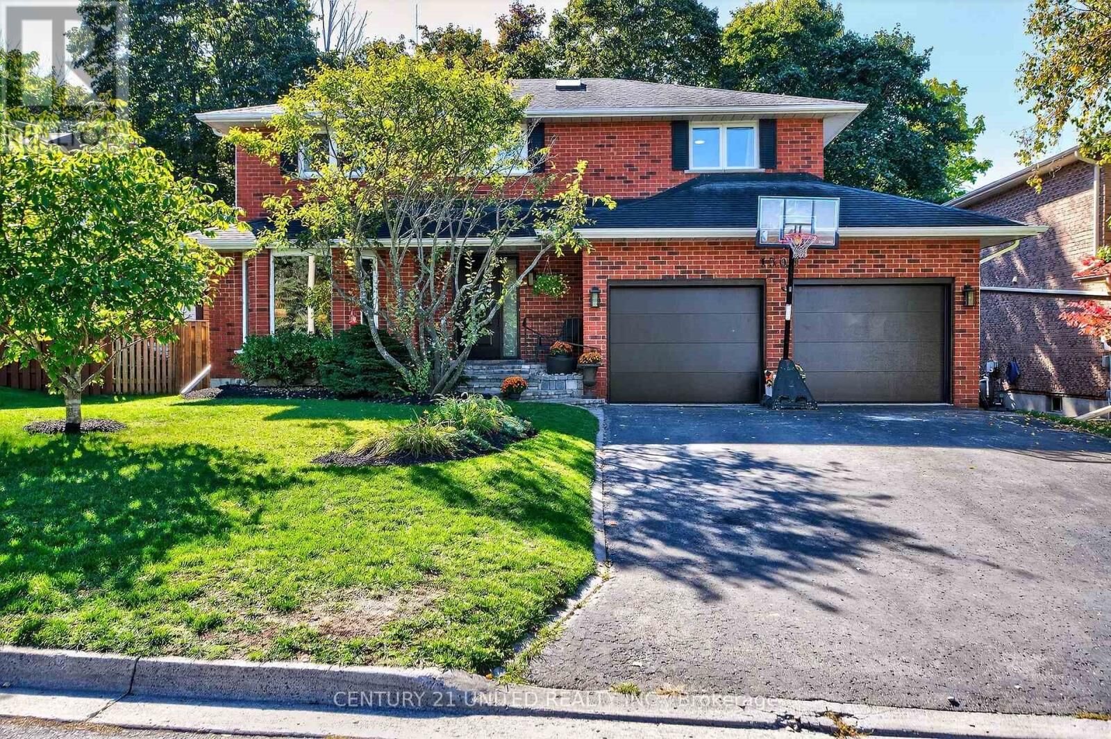 Property Photo: 1309 Scollard Drive ON K9H 7K7