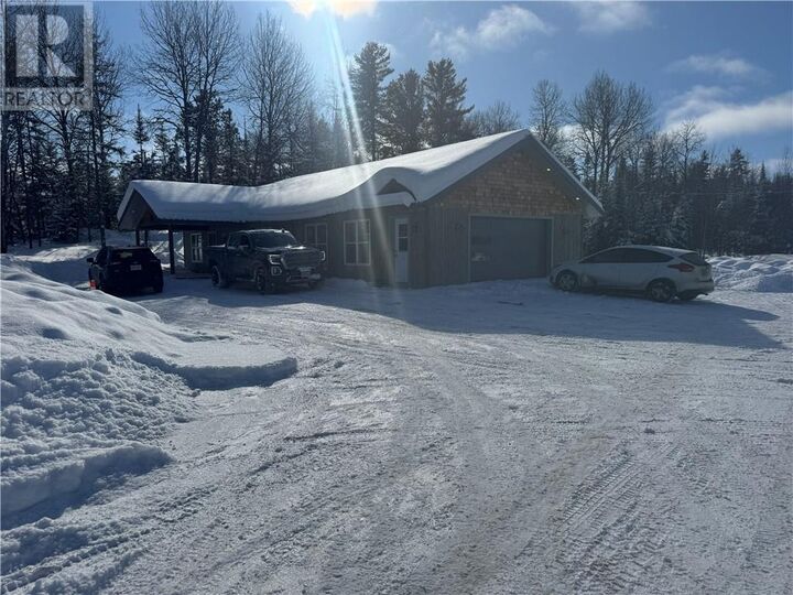 Photo de la propriété: 8707 Highway 535 N ON P0M 2G0