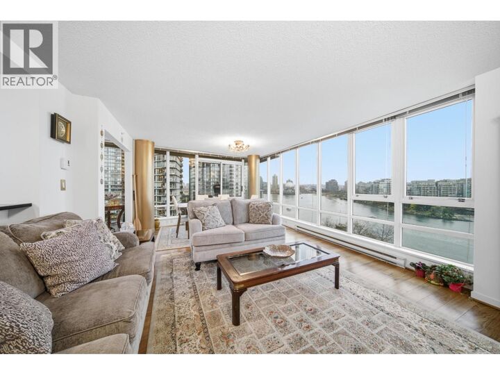 Property Photo: 980 Cooperage Way 1106 BC V6B 0C3