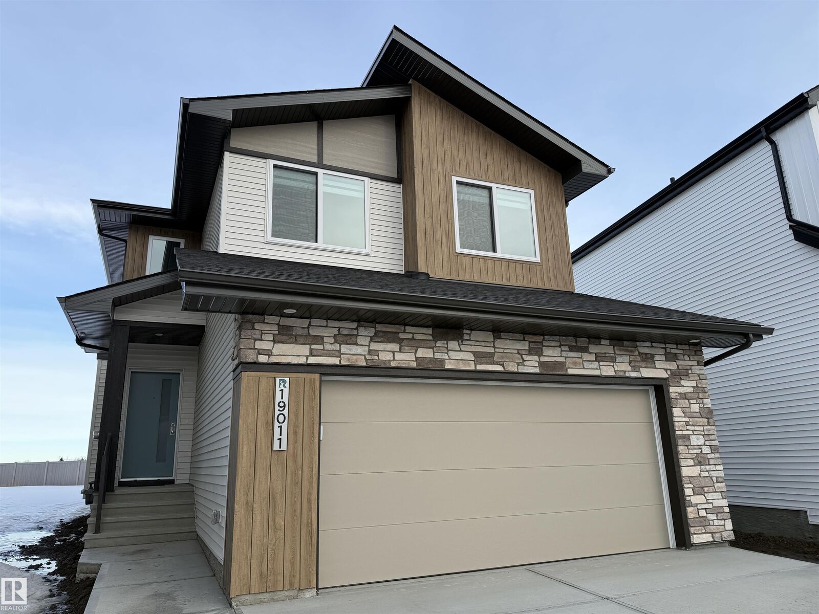 Property Photo:  19011 20 Avenue NW  AB T6M 3E8 