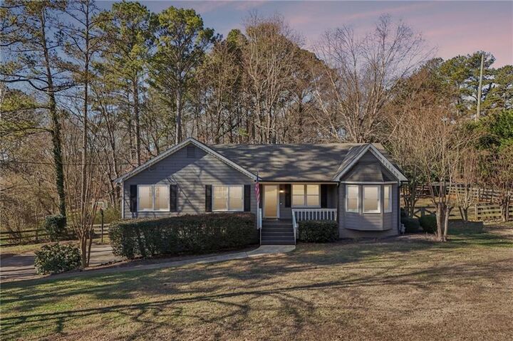 Property Photo:  1600 Mountain Trace  GA 30114 