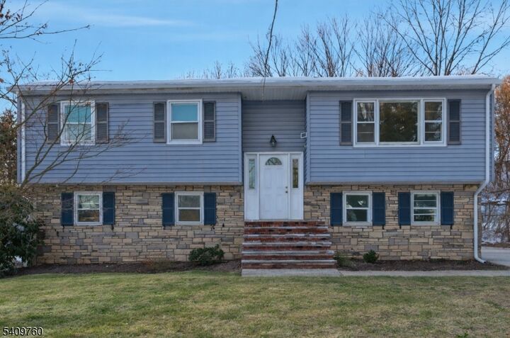 Property Photo:  6 Brookside Ave  NJ 07840 