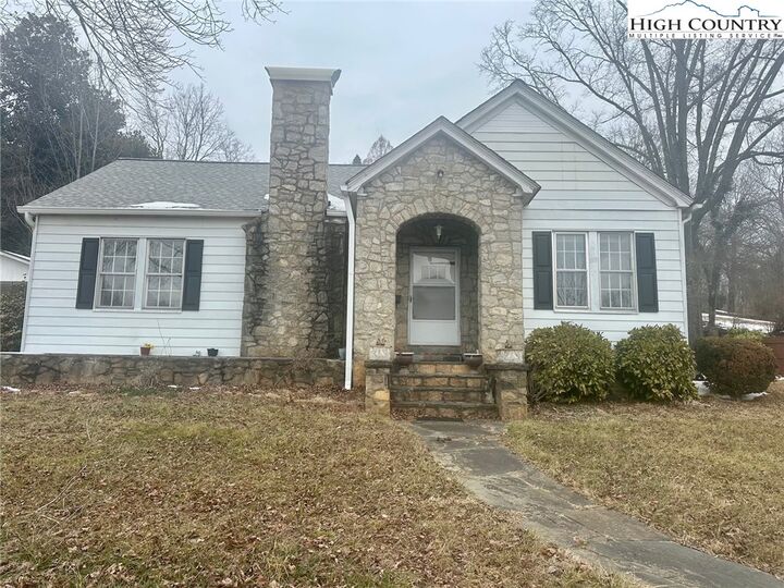 Property Photo:  402 W Main Street  NC 28697 