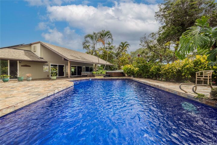 Property Photo:  95-129 Ikawelani Place  HI 96789 