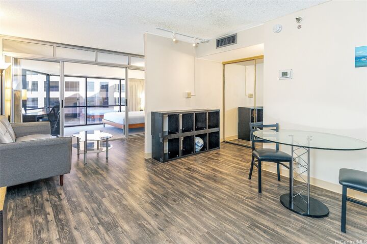 Property Photo:  1088 Bishop Street 2001  HI 96813 