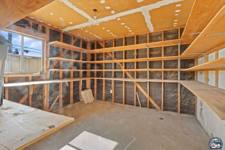 Property Photo:  652 Lincoln St  CA 92231 