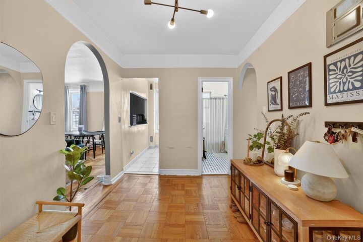 Property Photo:  219 Bronx River Road 4N  NY 10704 