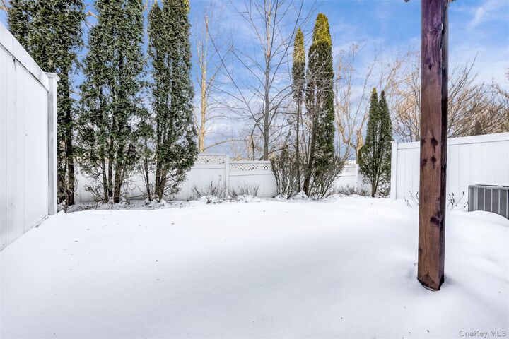 Property Photo:  25 Crystal Hill Drive  NY 10970 