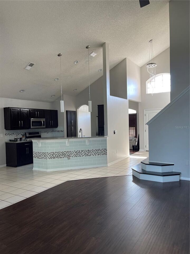 Property Photo:  2819 Crane Trace Circle  FL 32837 