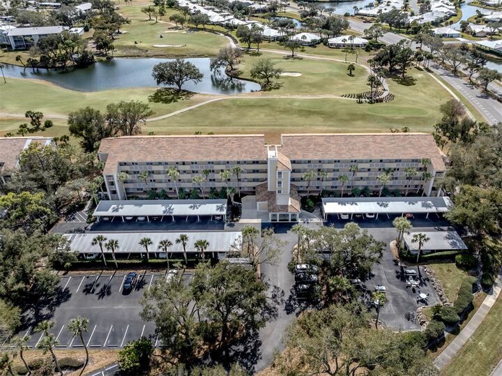 Property Photo:  818 Wexford Boulevard 818  FL 34293 