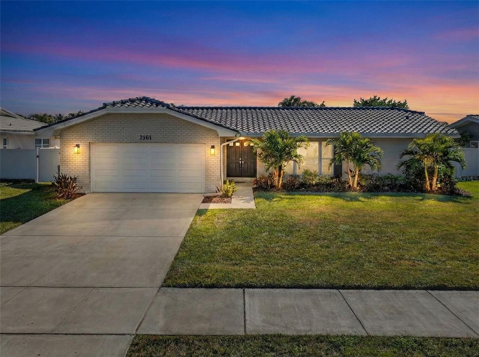 Property Photo:  2161 Wateroak Drive N  FL 33764 