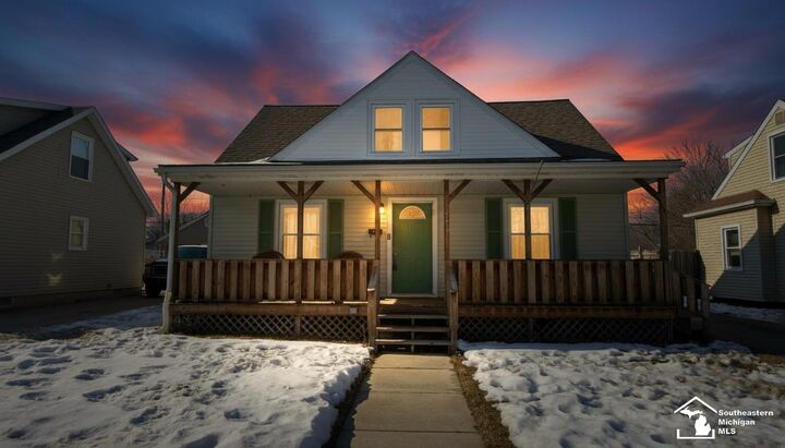 Property Photo: 958 Woodville Avenue MI 48161