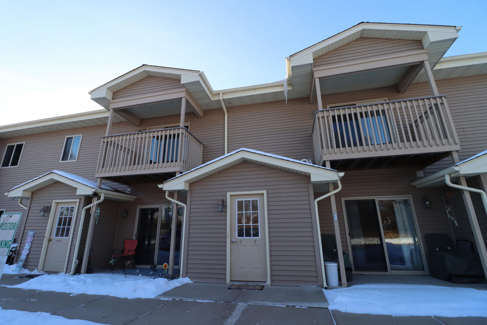 Property Photo:  219 Franklin St C  WI 53115 