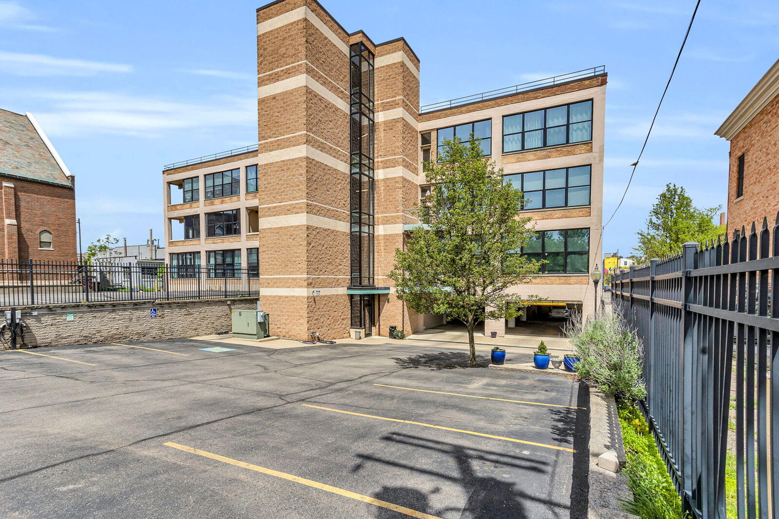 Property Photo:  109 W Washington Avenue  MI 49201 