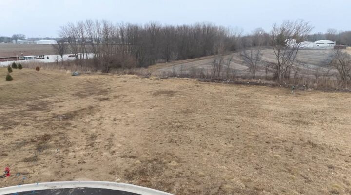 Property Photo:  3 Crossing Court  IL 61354 