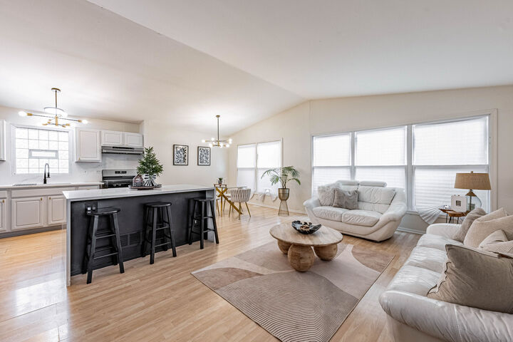 Property Photo: 1138 E 151st Street IL 60419