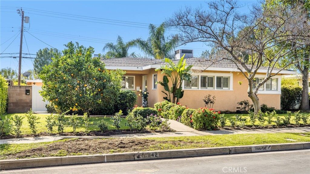 Property Photo:  16642 Los Alimos Street  CA 91344 