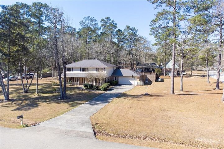 Property Photo: 816 Pine Alley Drive LA 70452