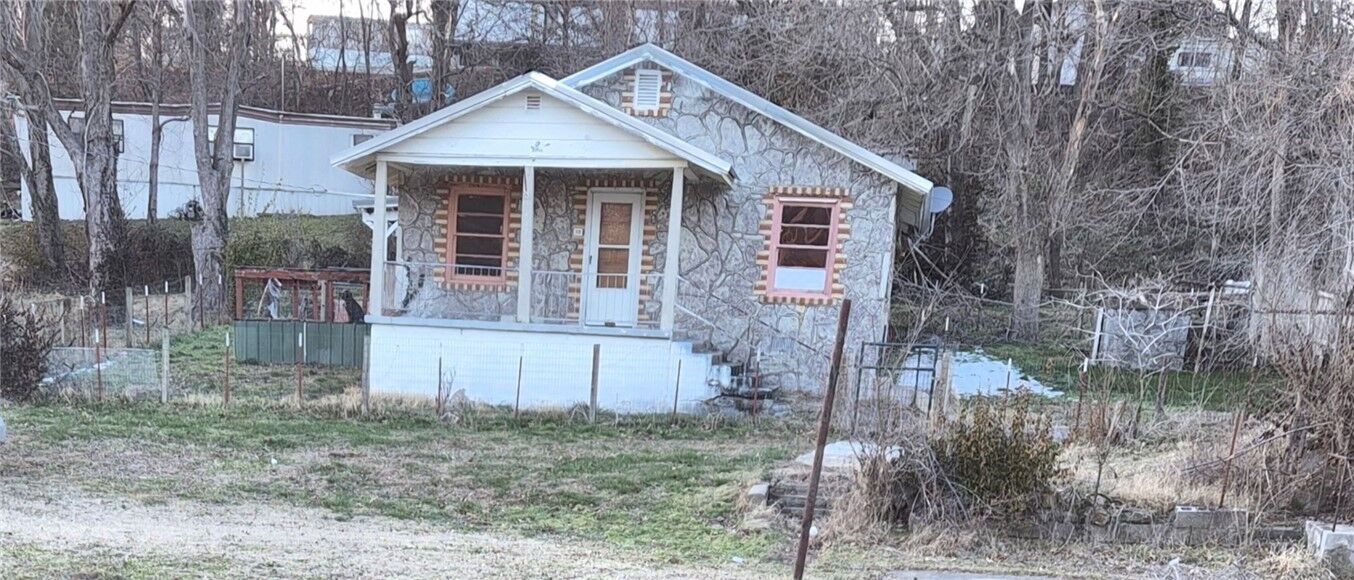 Property Photo:  110 Highway 412  AR 72611 