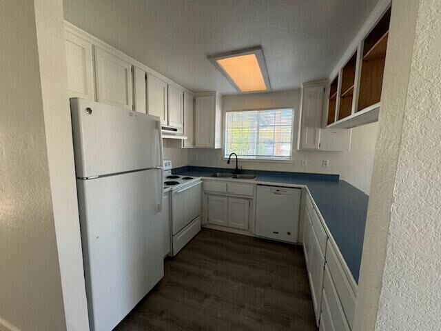 Property Photo: 210 W Main Street OR 97537