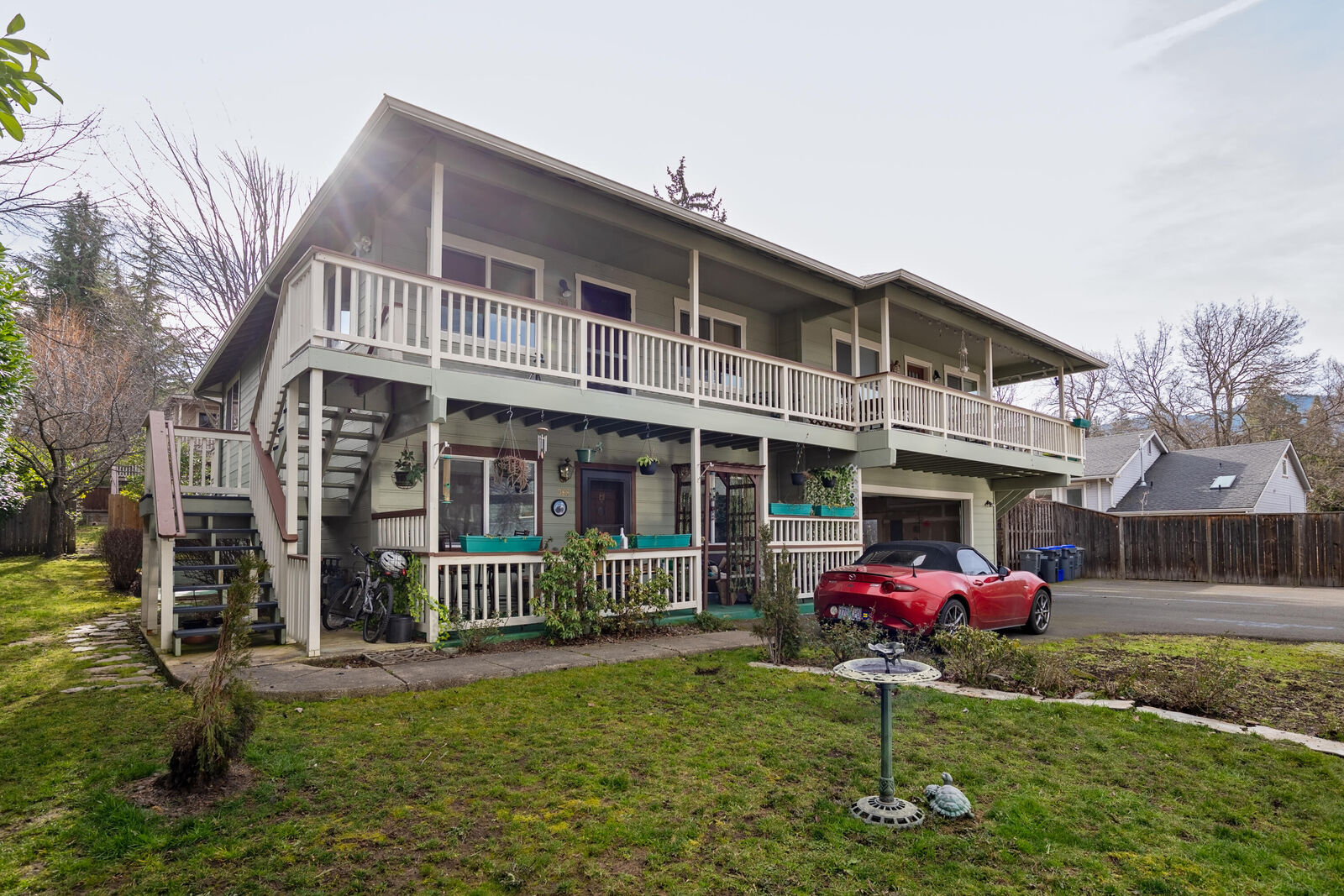 Property Photo: 790 Park Street OR 97520