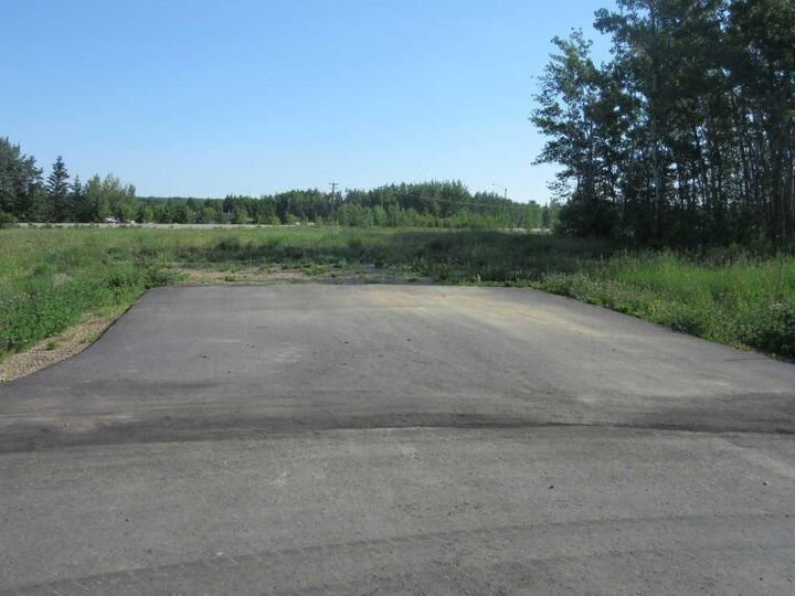 Property Photo:  13348 672A     Township 210  AB T0A 2C0 