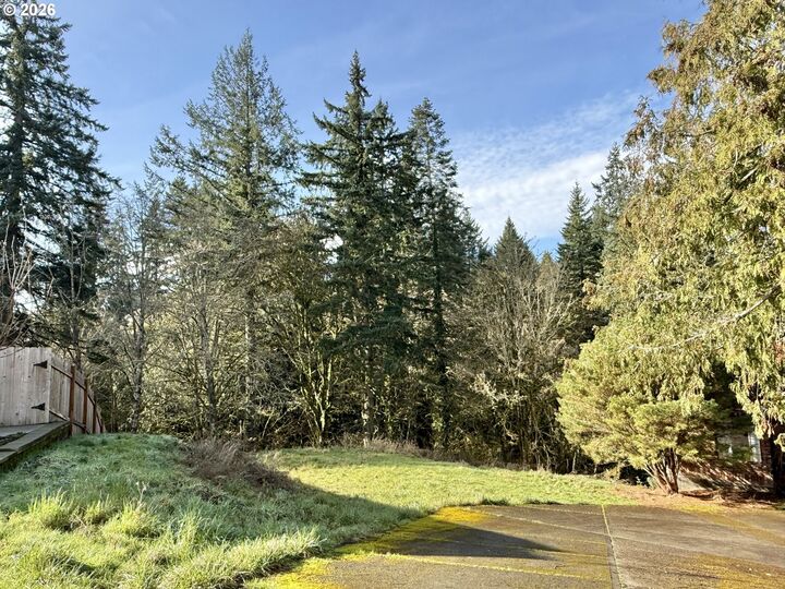 Property Photo:  11501 NW 10th Ct 4  WA 98685 